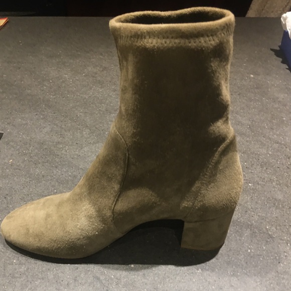 Brand new Stuart Weitzman bootie- Size 7 - Picture 5 of 9